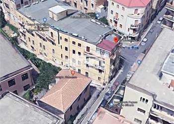 CATANZARO CENTRO - COMMERCIALE - VENDITA